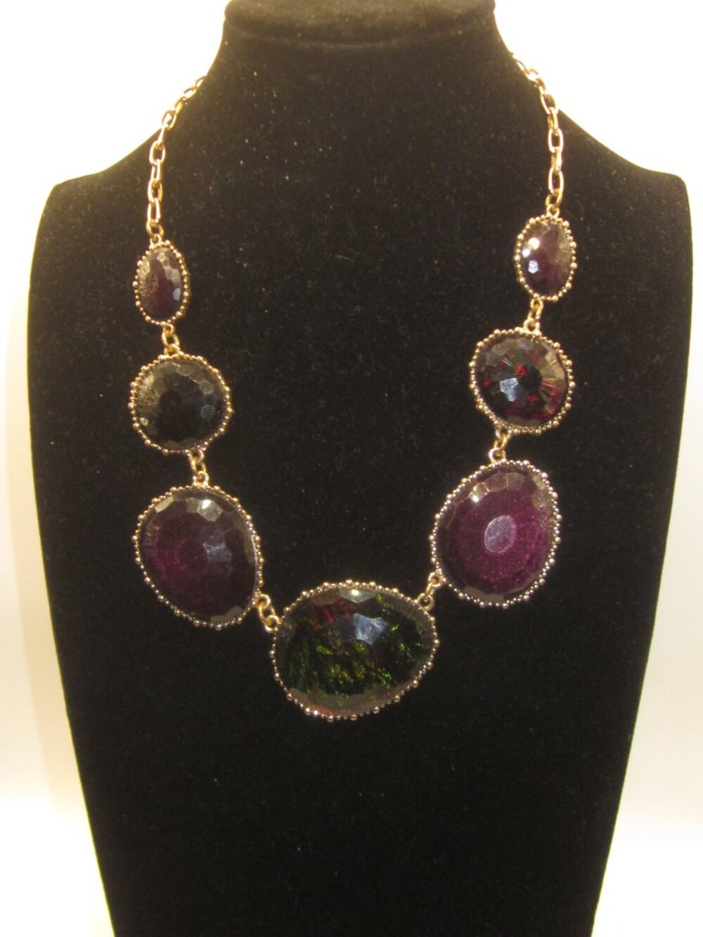 Charming Charlie Burgundy and Gold Necklace